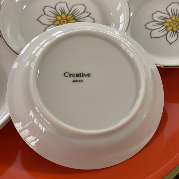 Vintage Daffodil Ceramic Mini Plates Set Of Six - Picture 4 of 4